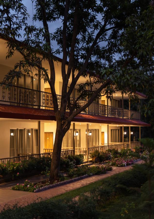 Hotel Oleander Farms, Karjat Esterno foto