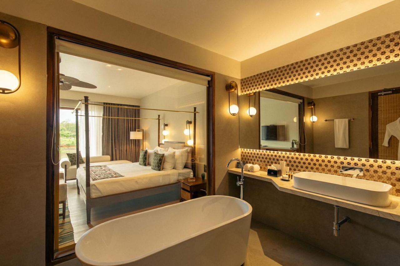 Hotel Oleander Farms, Karjat Esterno foto